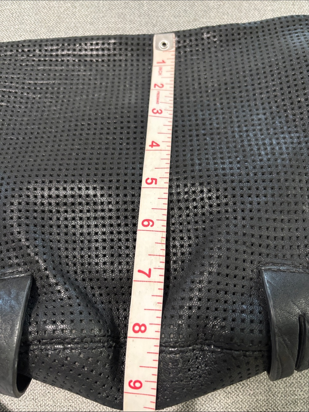 The She + Lo Rise Above Bucket Crossbody - Picture 13 of 14